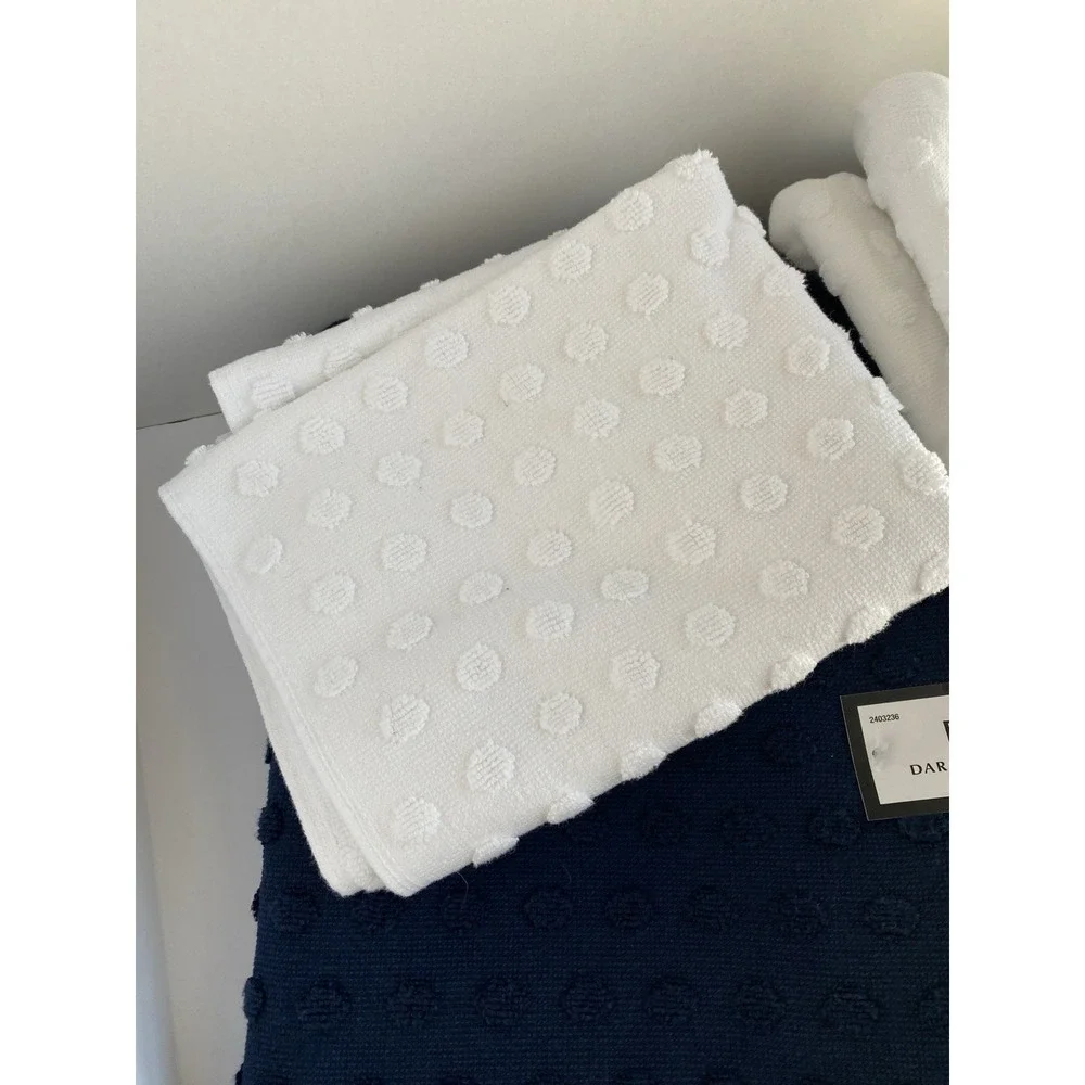 Darsee & David's D&D Set Of 2 Navy Blue Bath Towls 30x56 & 2 White Hand Towells